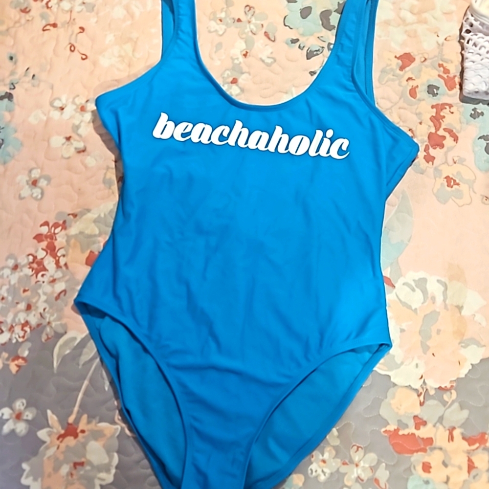 NWOTs NO BOUNDARIES CARRIBEAN BLUE SWIM SUIT. "BEACHAHOLIC" Junior MED